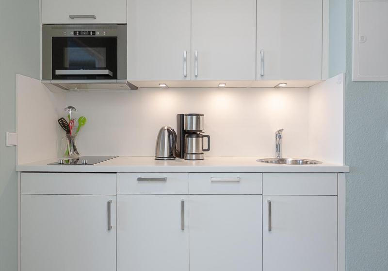Apartment Ad 6 _ Ocean View _whg 265_ _ *